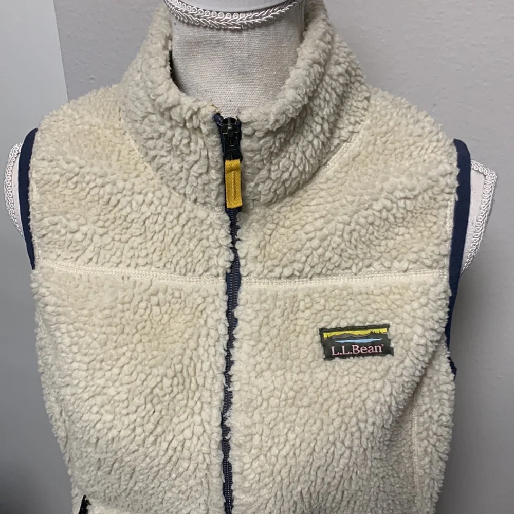 LL Bean fuzzy vest - Picture 2 of 8
